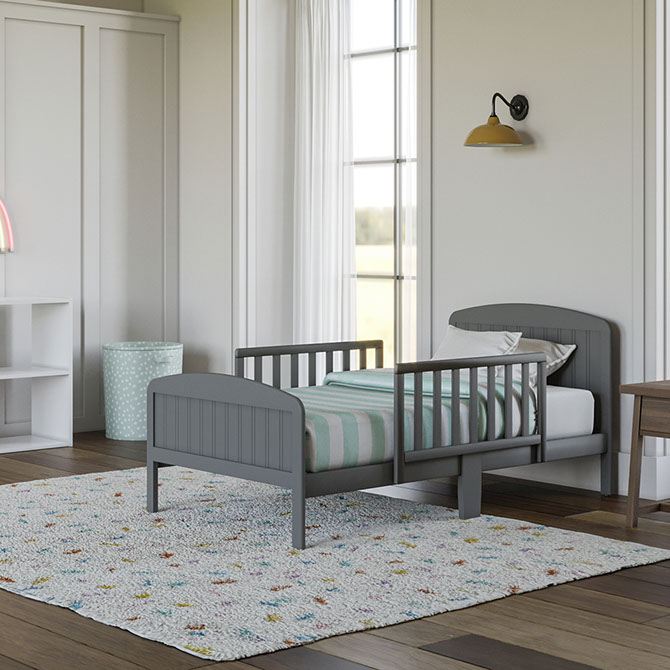 The Harrisburg Wood Toddler Bed by Busy Kids